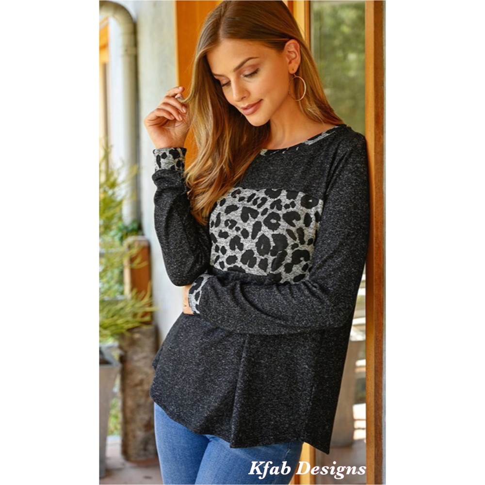 ❤️LAST 1! Animal Print Contrast Brushed Fabric Top - Picture 3 of 6